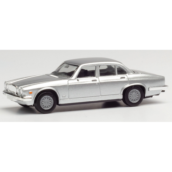 Herpa 430814, JAGUAR XJ06 SREBRNY Skala H0 1:87